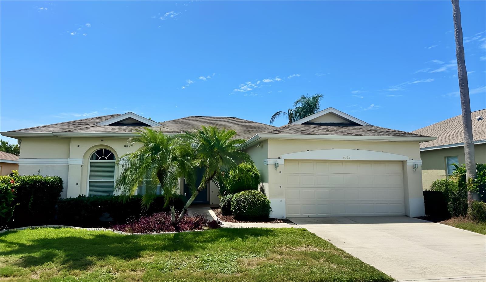 Photo of 5024 STURBRIDGE COURT SARASOTA FL 34238