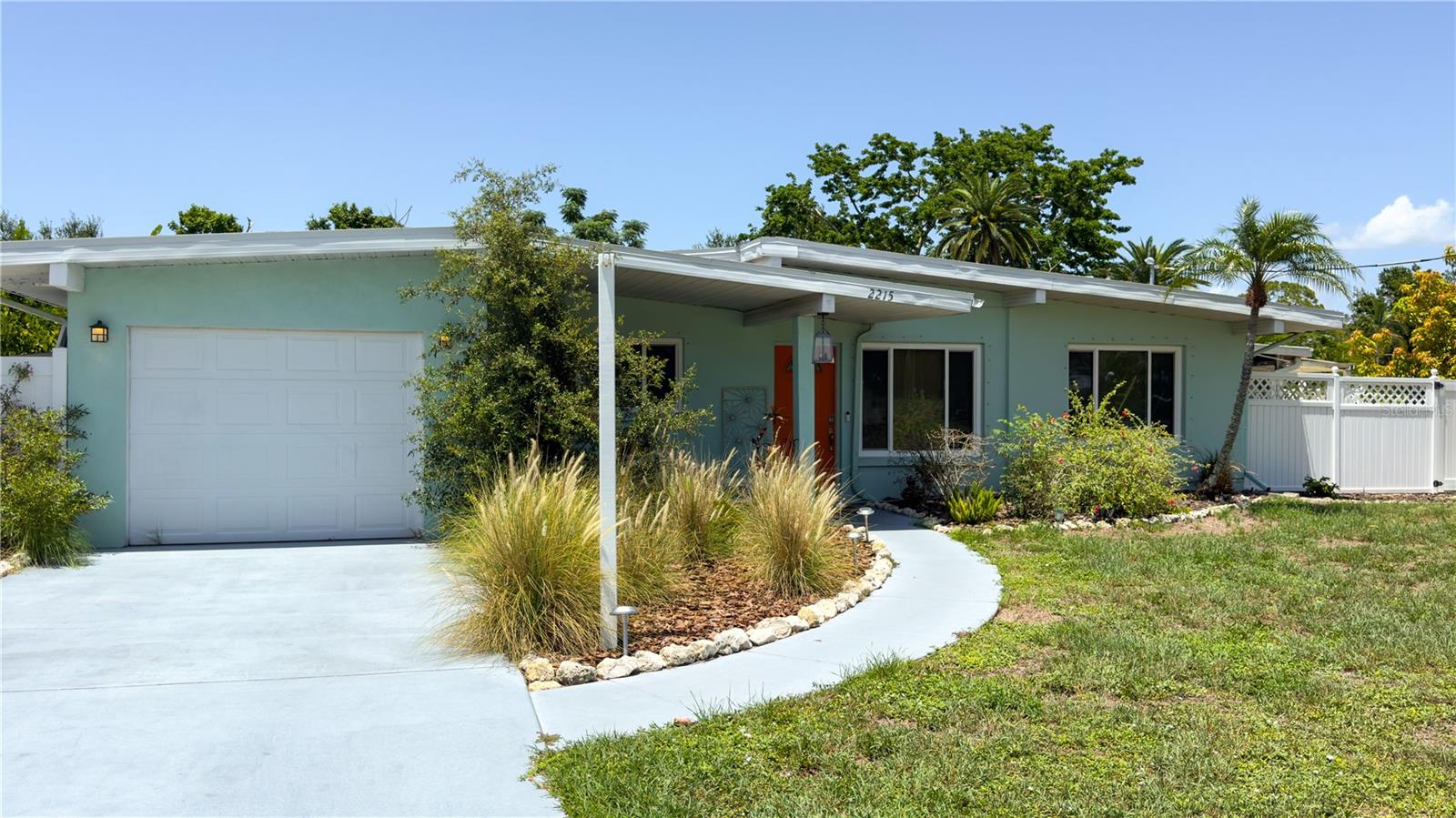 Photo of 2215 ALVARADO LANE SARASOTA FL 34231