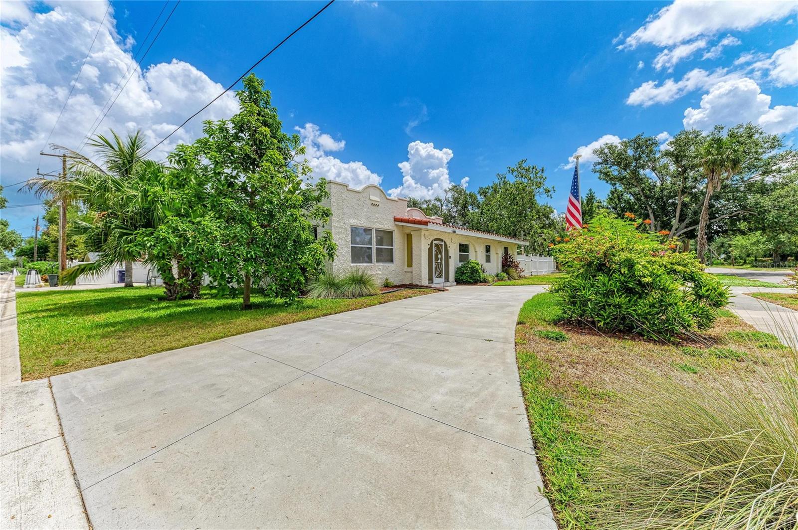 Photo of 1712 4TH STREET PALMETTO FL 34221
