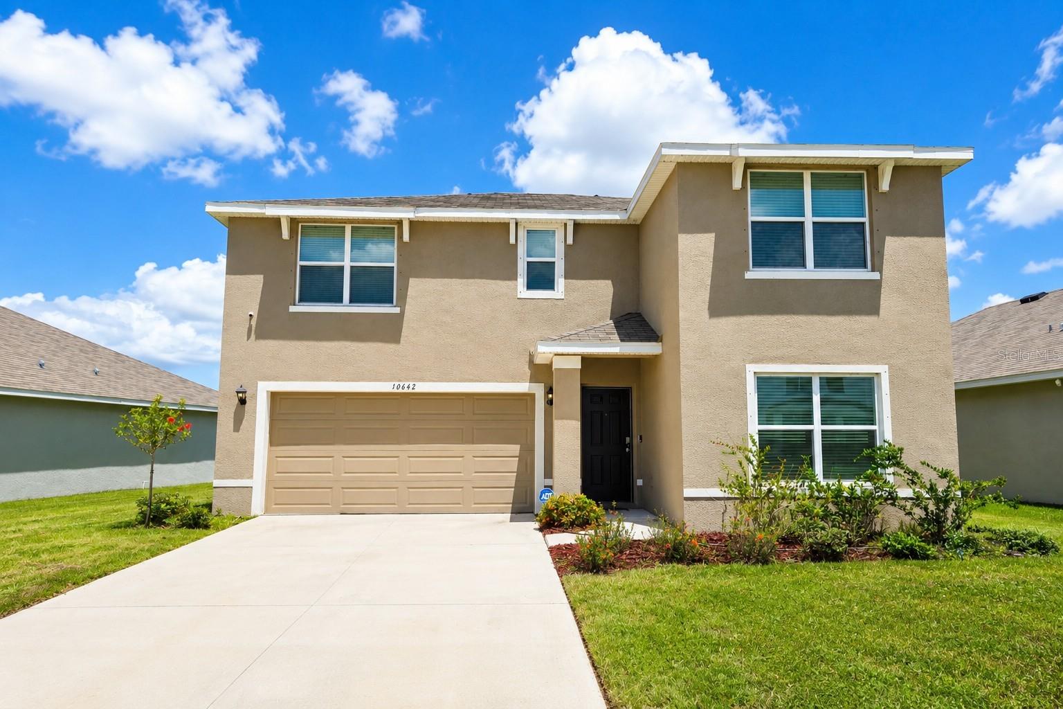 Photo of 10642 CHIPPEWA DRIVE PARRISH FL 34219
