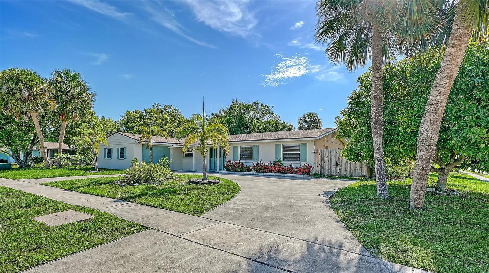 Photo of 6515 COLONIAL DRIVE SARASOTA FL 34231