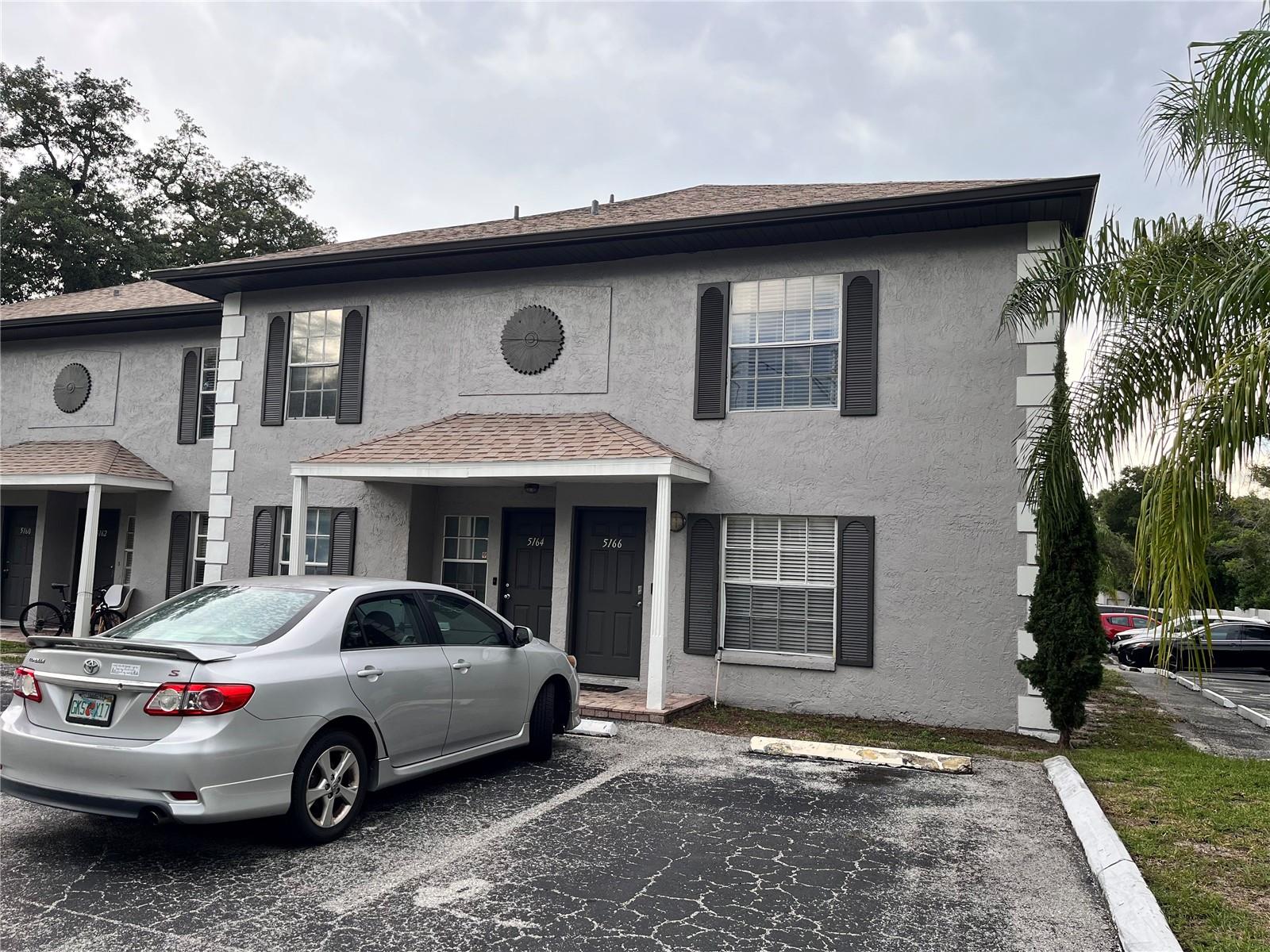 Photo of 5166 SUNRIDGE PALMS DRIVE TAMPA FL 33617