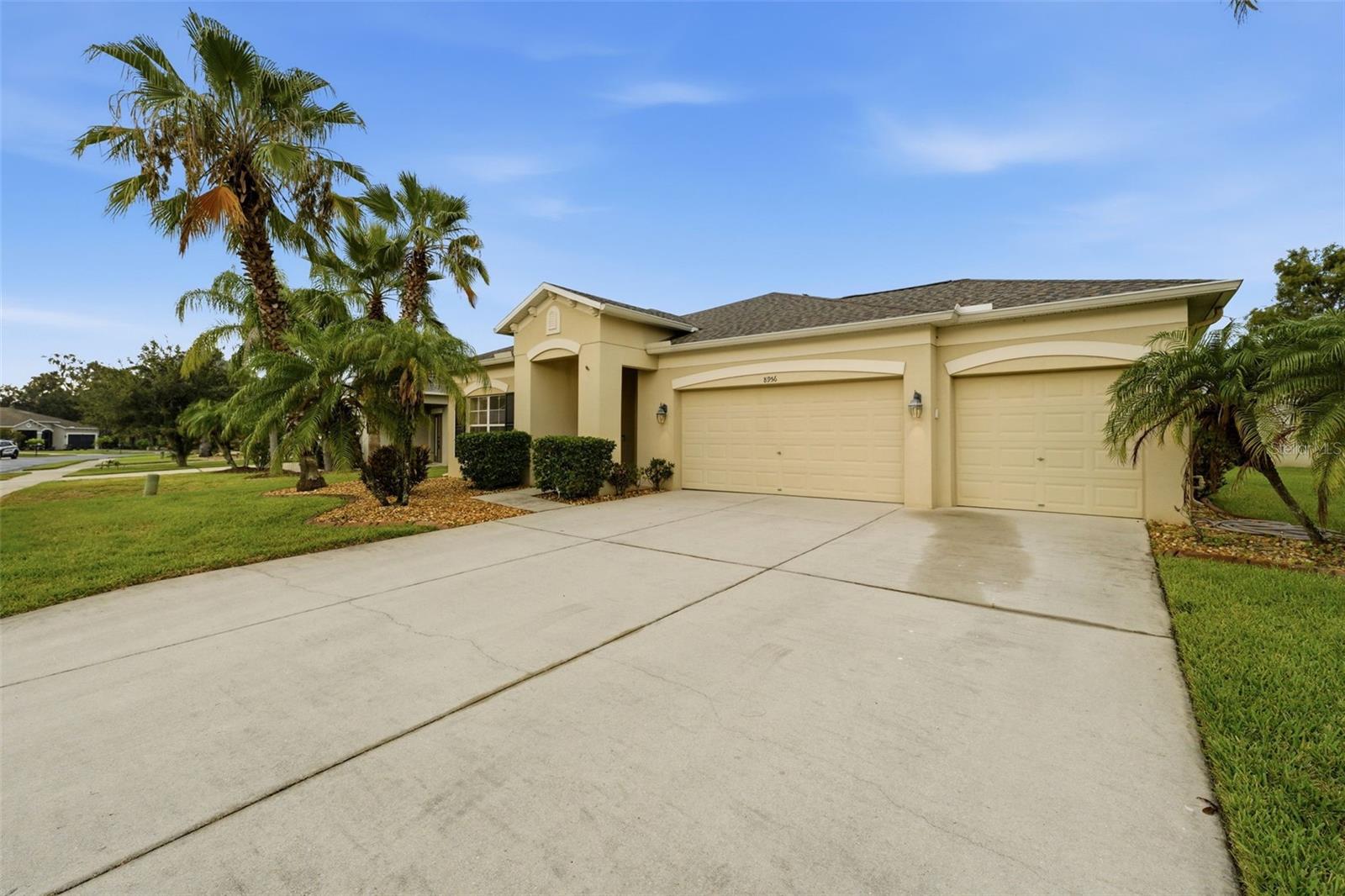 Photo of 8956 39TH STREET CIRCLE PARRISH FL 34219