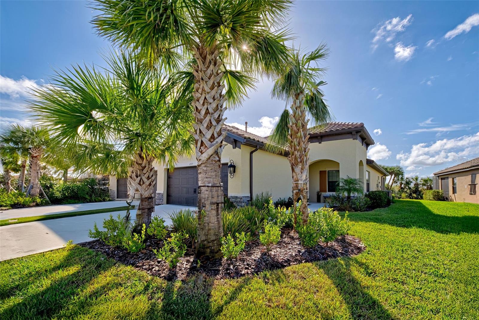 Photo of 233 PALIDORO CIRCLE NOKOMIS FL 34275