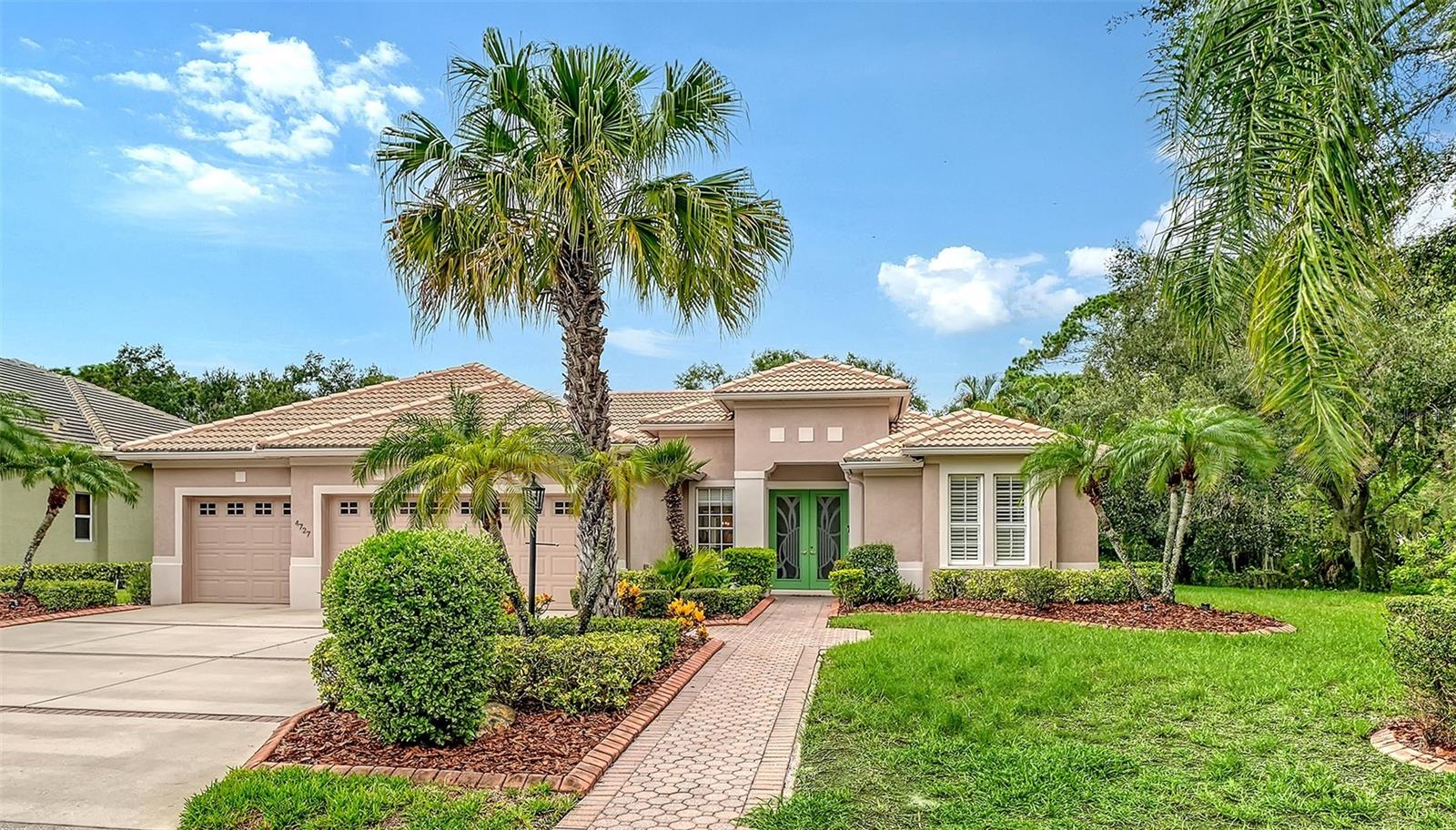 Photo of 4727 CARRINGTON CIRCLE SARASOTA FL 34243