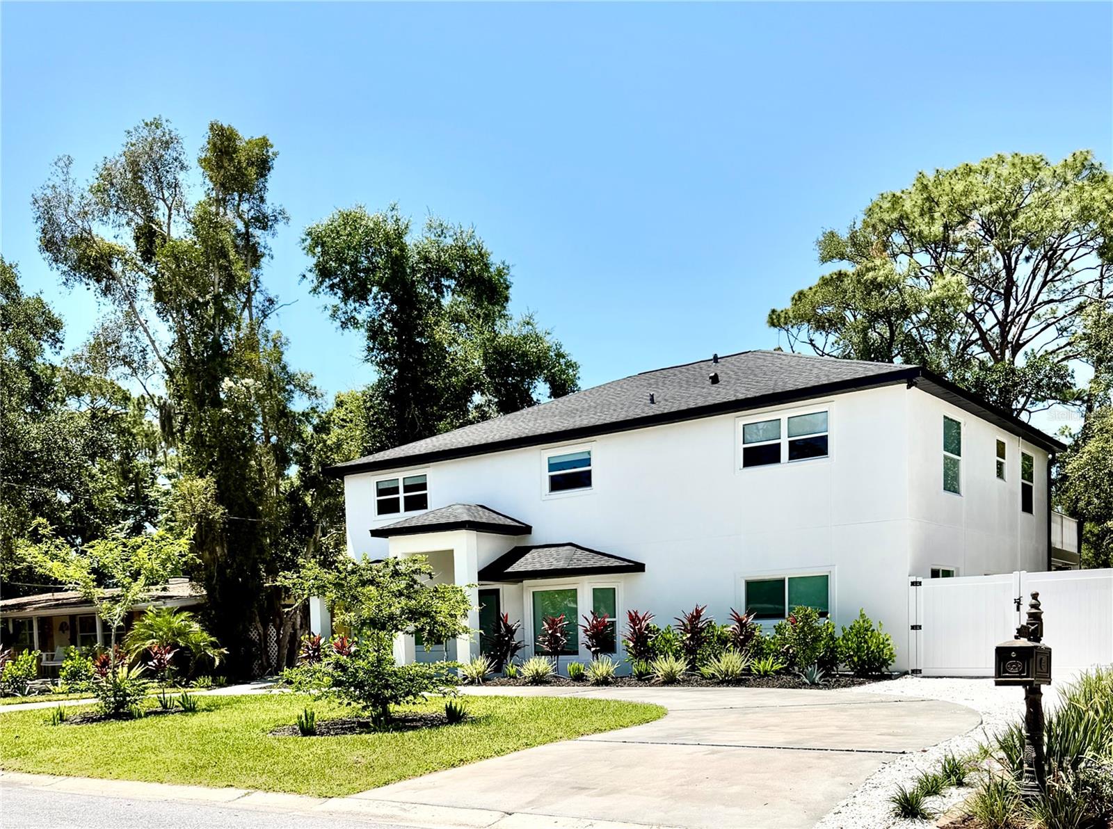 Photo of 2655 BAY STREET #2 SARASOTA FL 34237