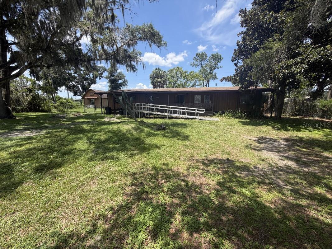 Photo of 9818 REYLINDA AVENUE THONOTOSASSA FL 33592