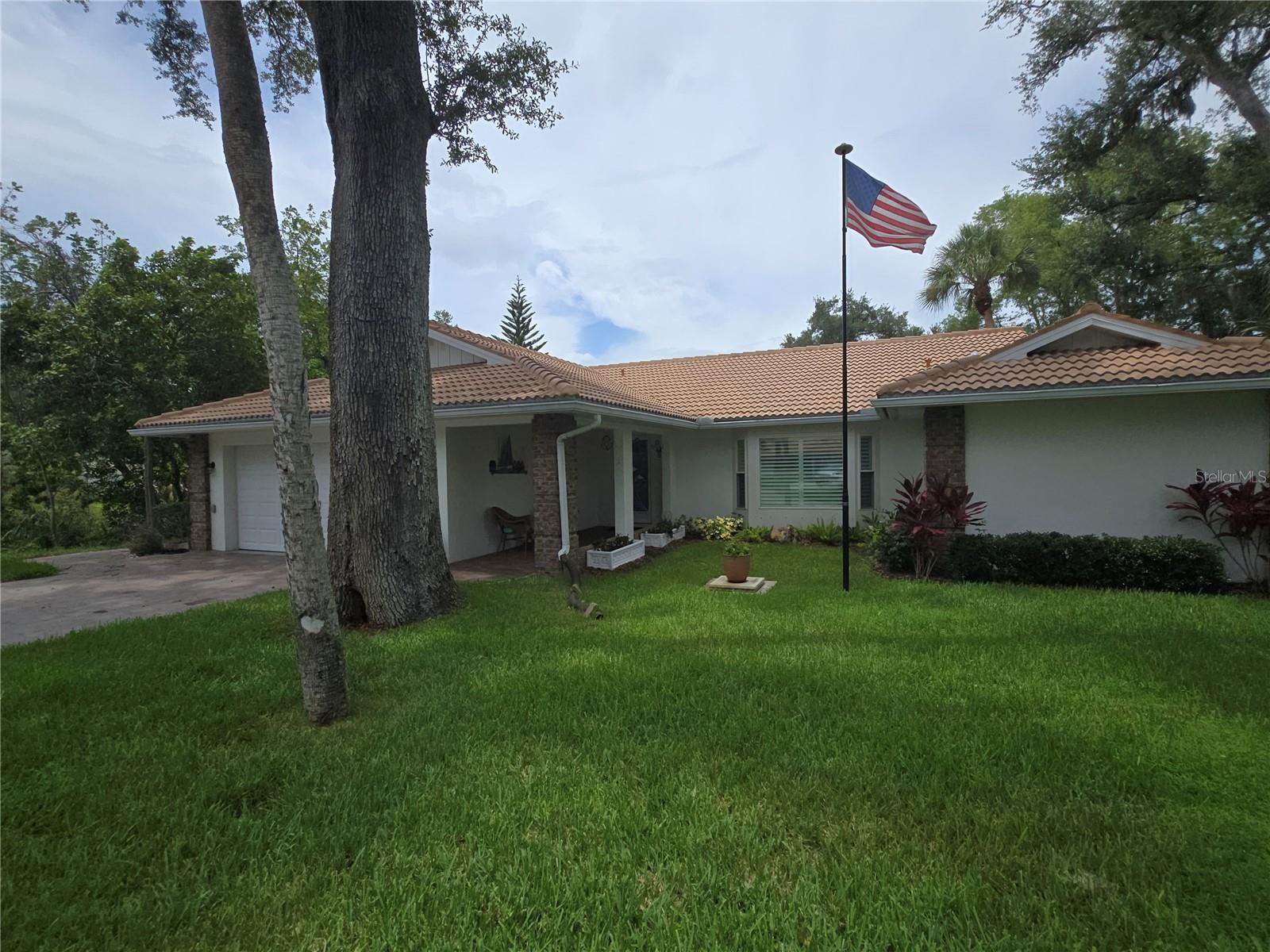 Photo of 3601 GARDEN LAKES CLENET BRADENTON FL 34203