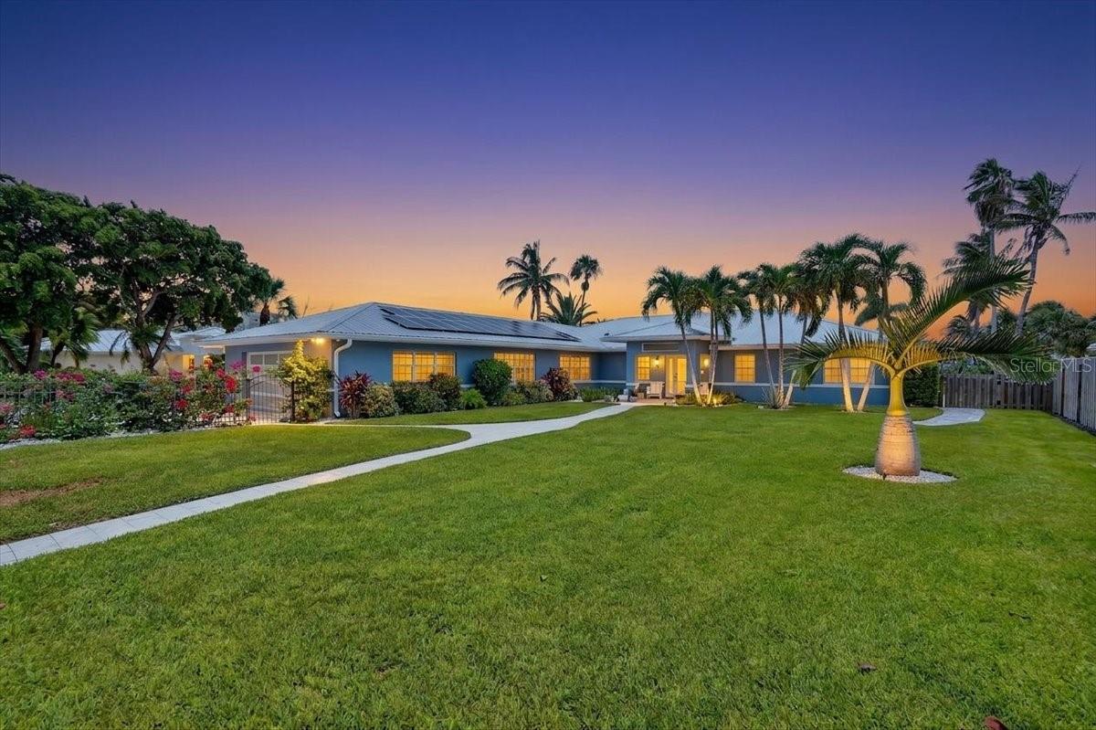 Photo of 208 N POLK DRIVE SARASOTA FL 34236