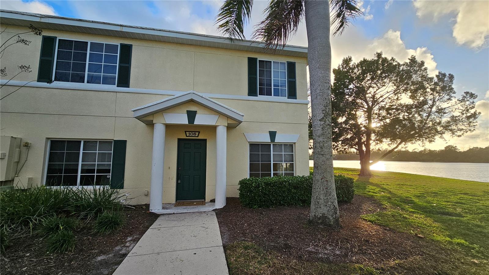 Photo of 220 CAPE HARBOUR LOOP #108 BRADENTON FL 34212
