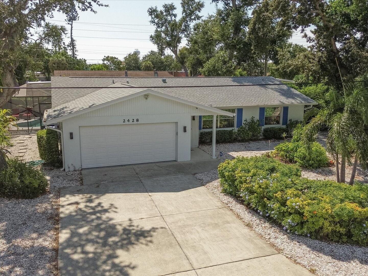 Photo of 2428 WHIPPOORWILL CIRCLE SARASOTA FL 34231