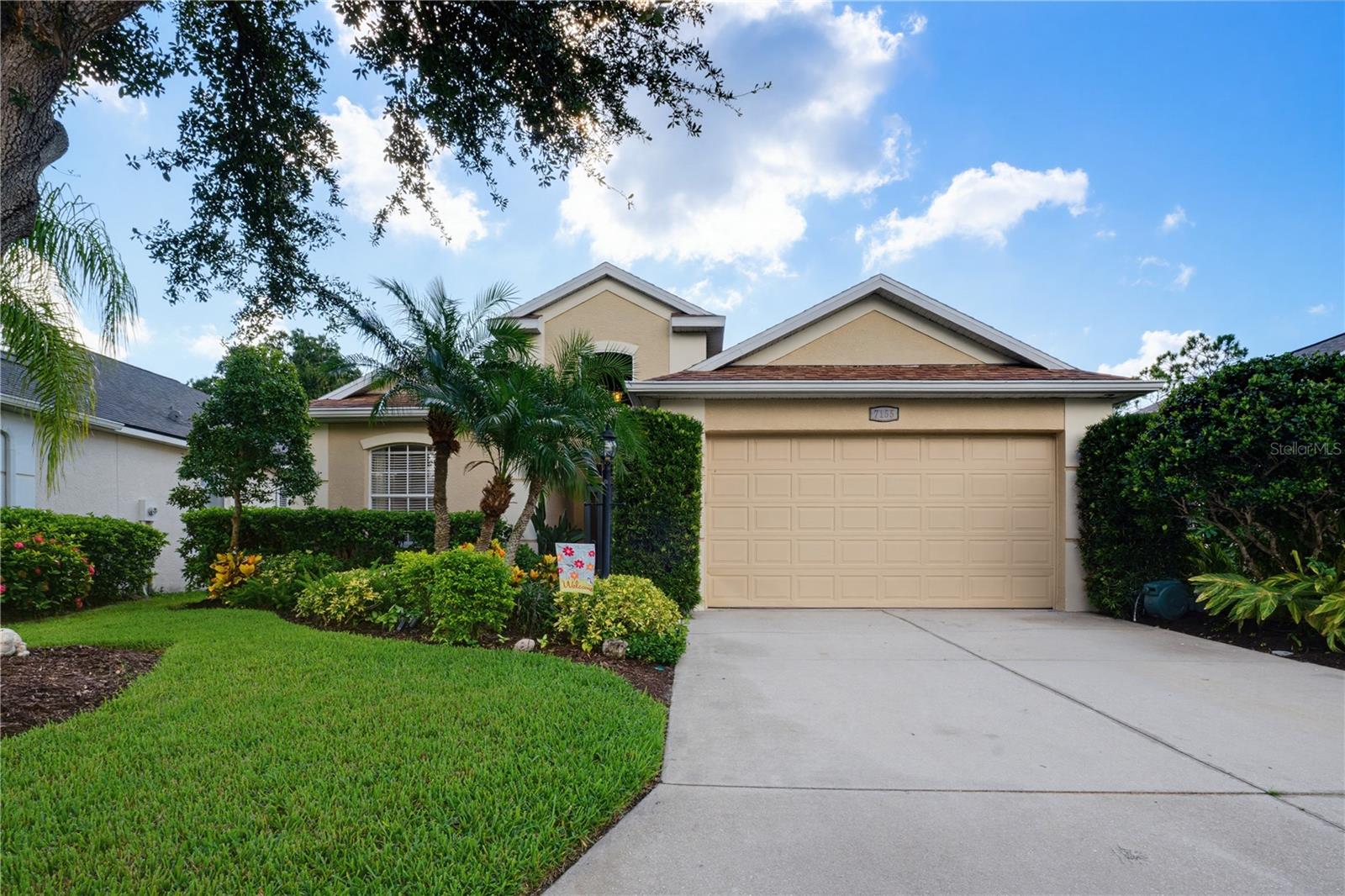 Photo of 7155 SPIKERUSH COURT BRADENTON FL 34202