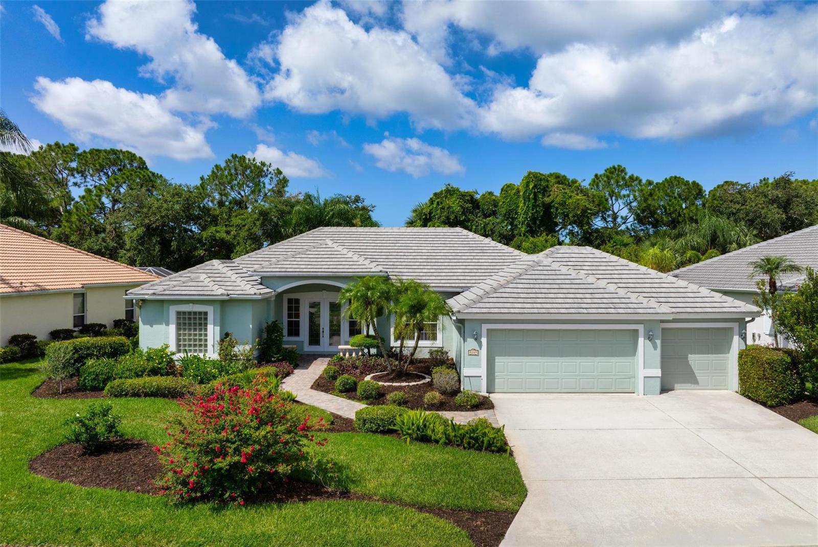 Photo of 5249 FAR OAK CIRCLE SARASOTA FL 34238