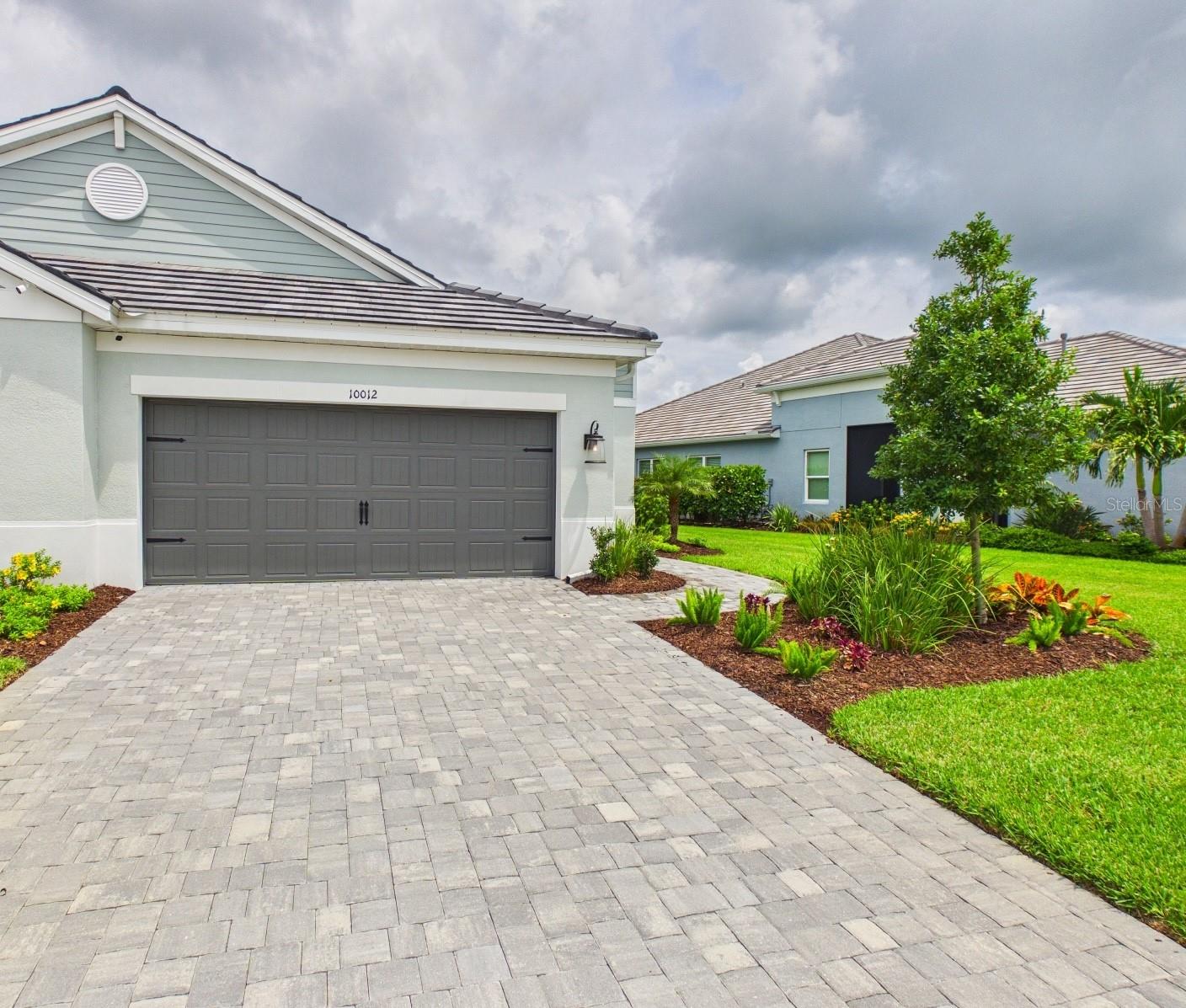 Photo of 10012 LAKE WALES CIRCLE SARASOTA FL 34241