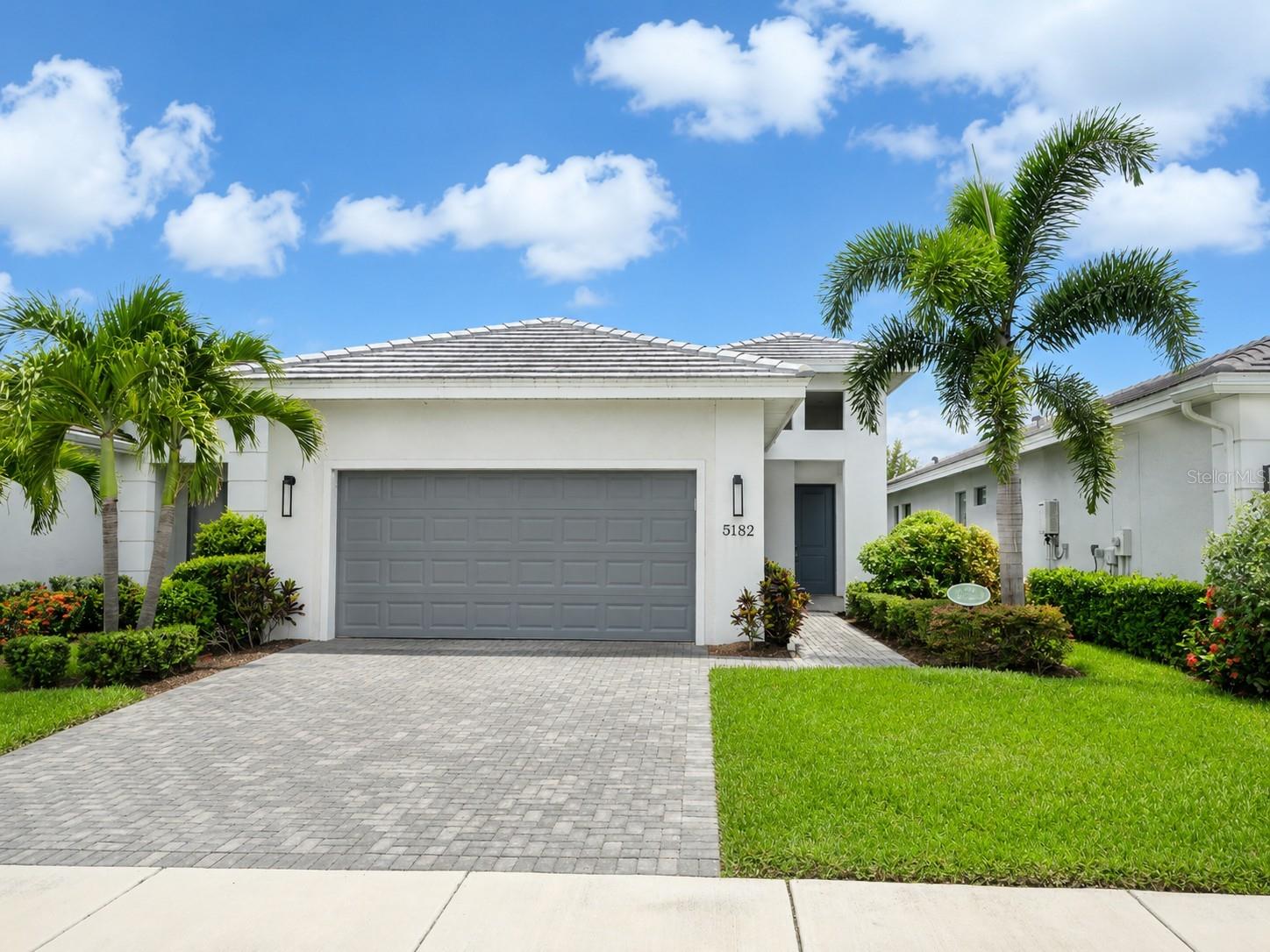 Photo of 5182 BARNETT CIRCLE LAKEWOOD RANCH FL 34211