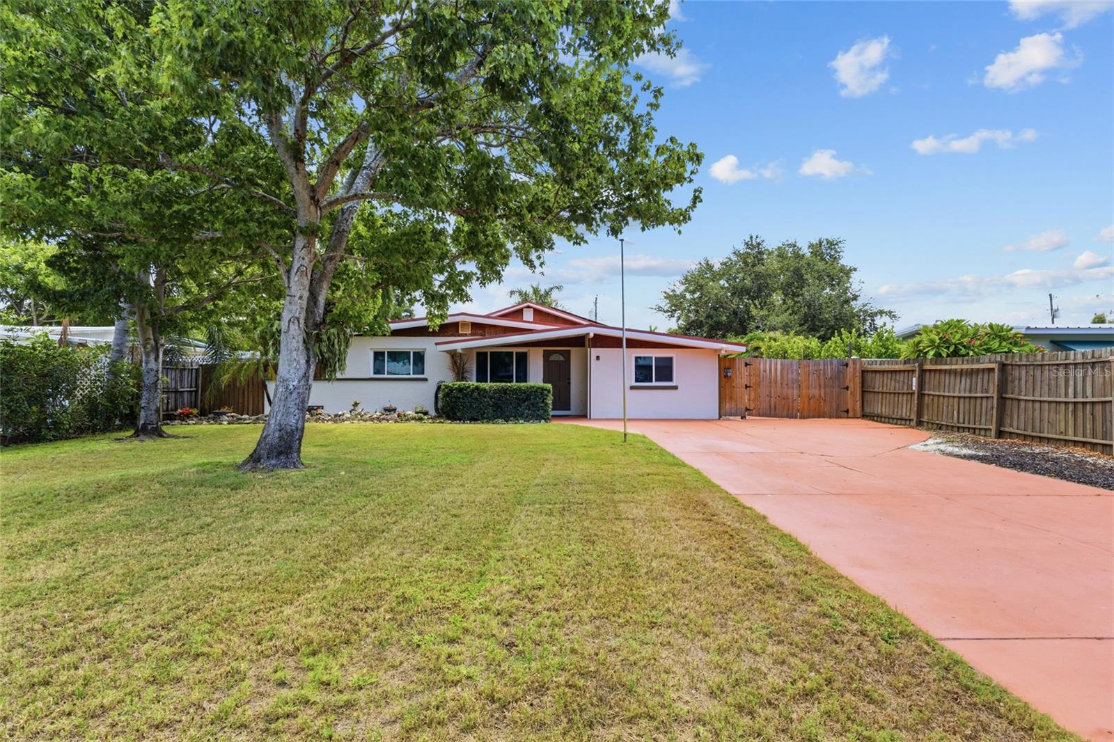 Photo of 311 62ND STREET BRADENTON FL 34209