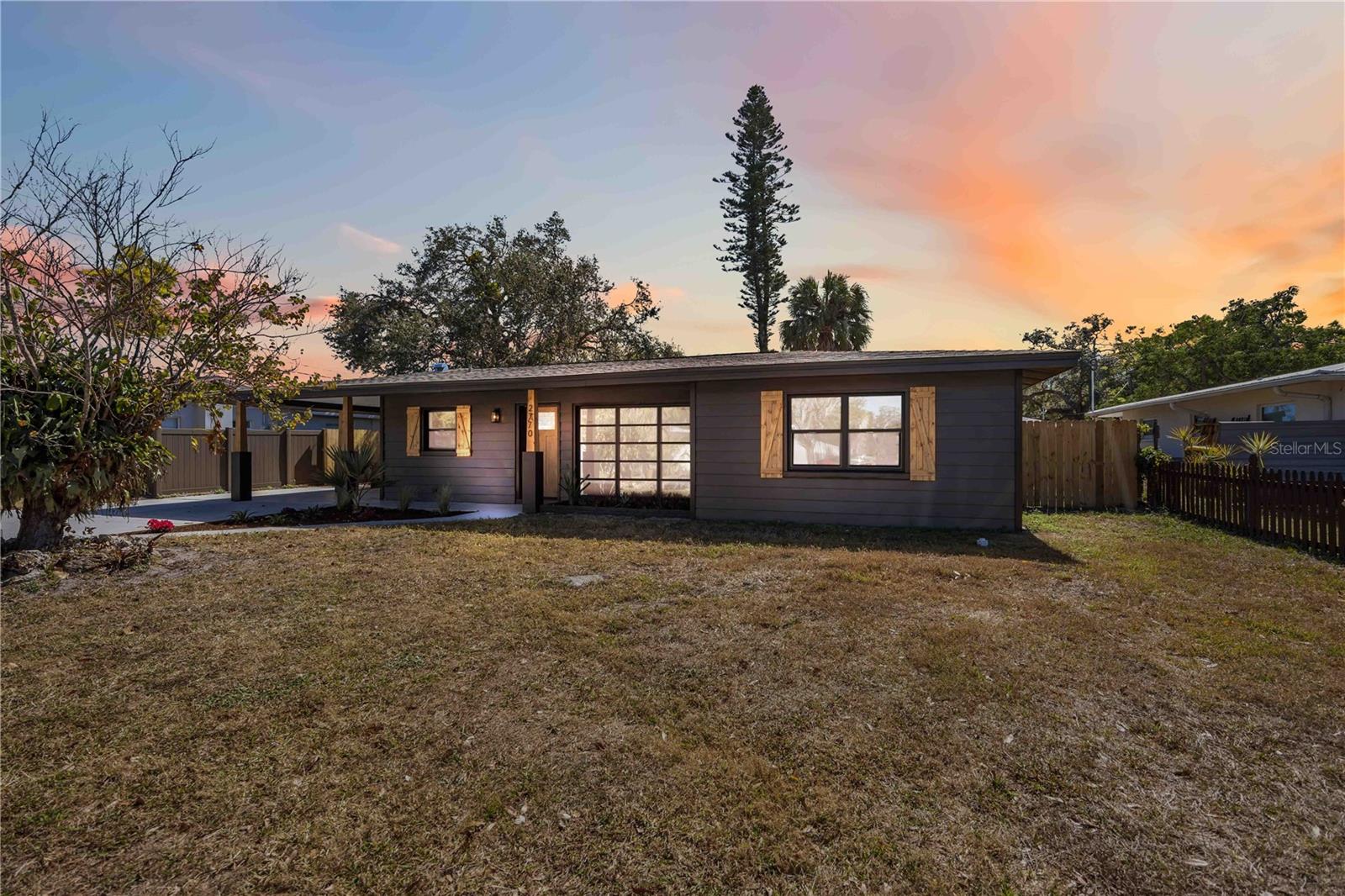 Photo of 2770 WOOD STREET SARASOTA FL 34237
