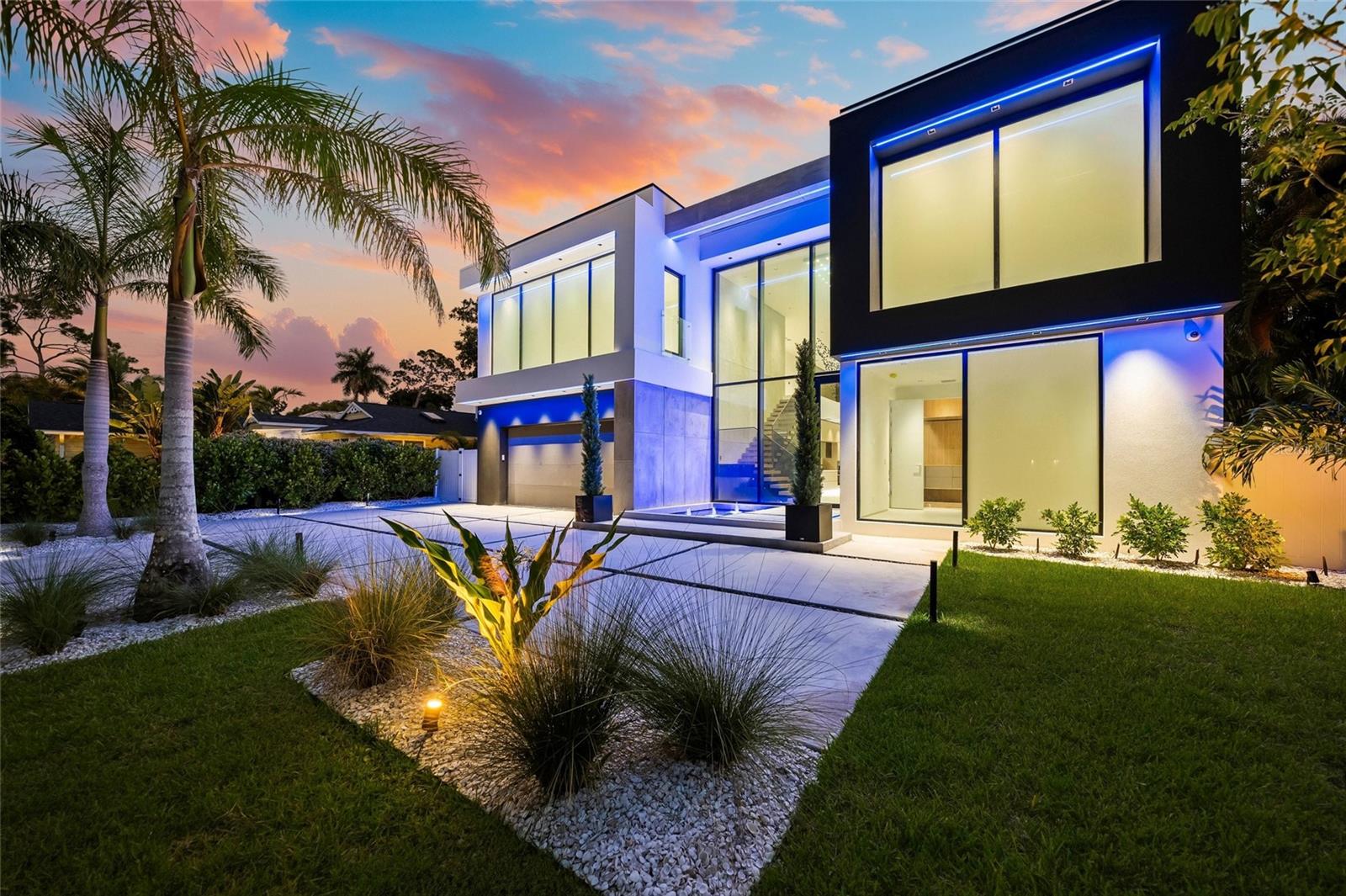 Photo of 1640 WALDEMERE STREET SARASOTA FL 34239
