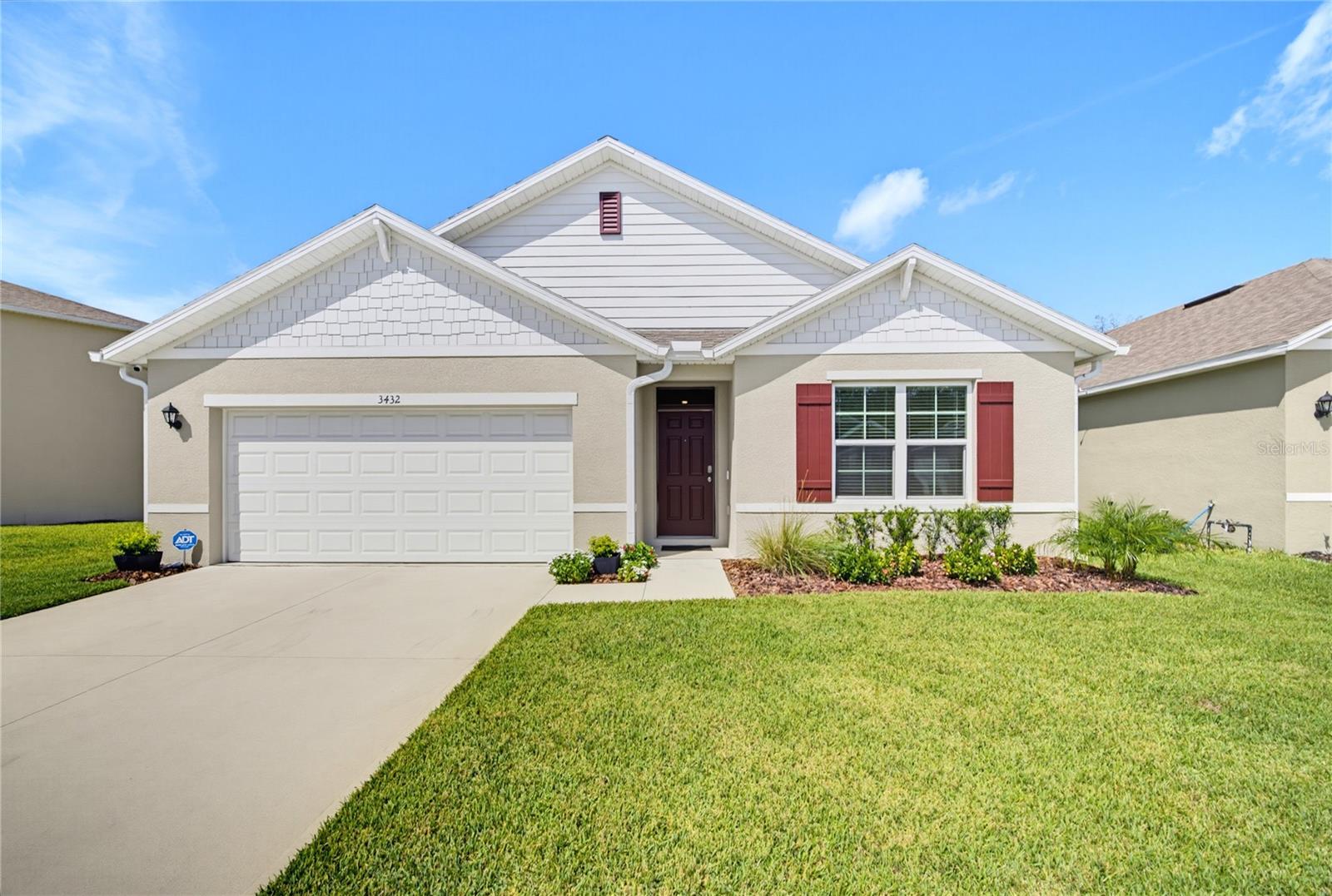 Photo of 3432 ISLEWOOD COURT OCOEE FL 34761
