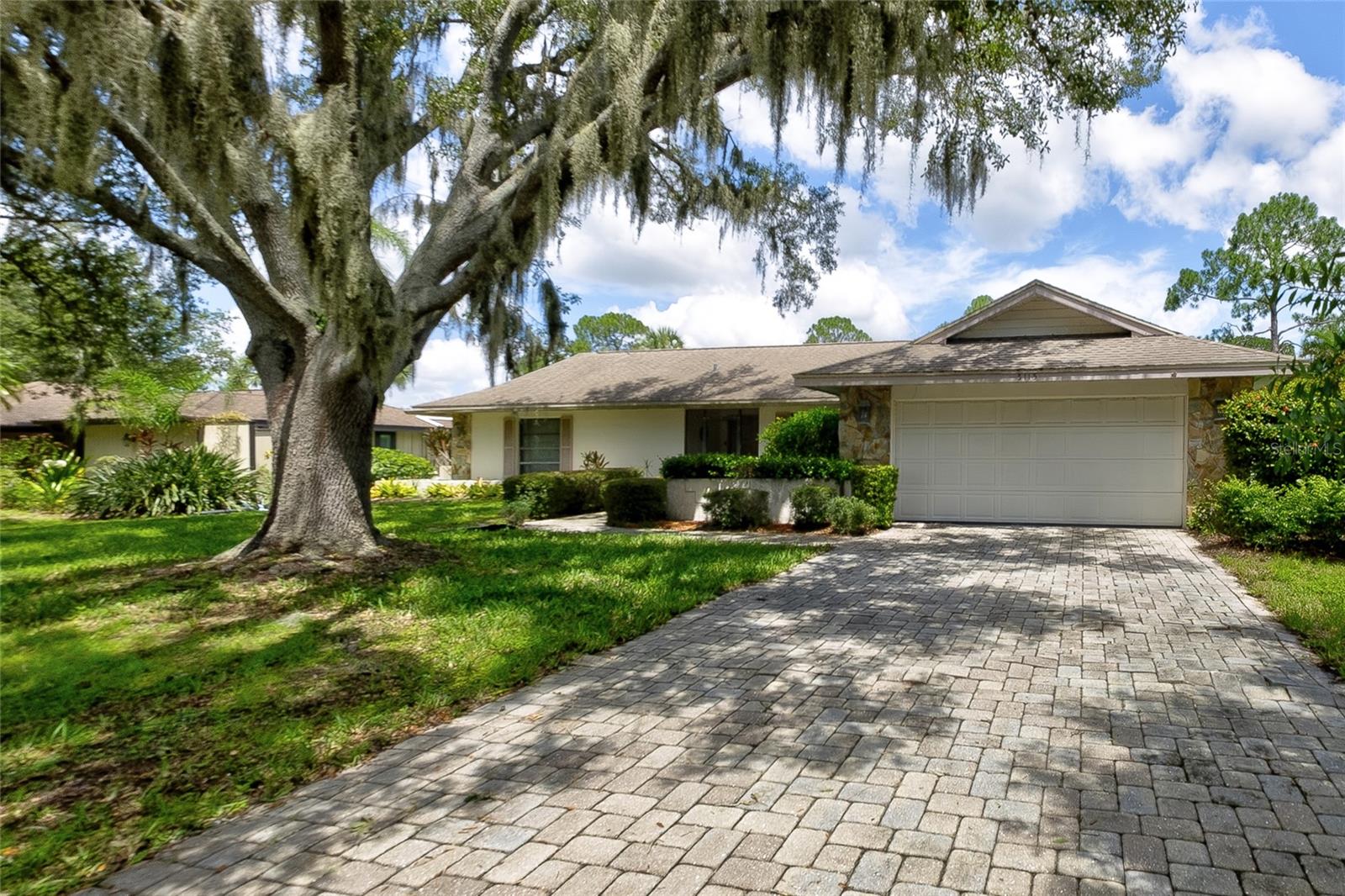 Photo of 5115 EVERWOOD RUN SARASOTA FL 34235