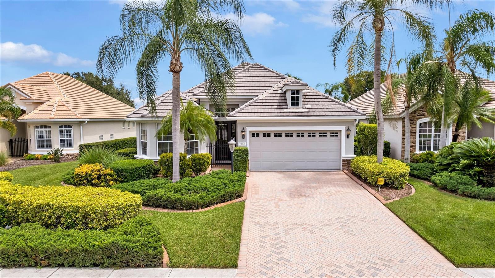 Photo of 7163 SANDHILLS PLACE LAKEWOOD RANCH FL 34202