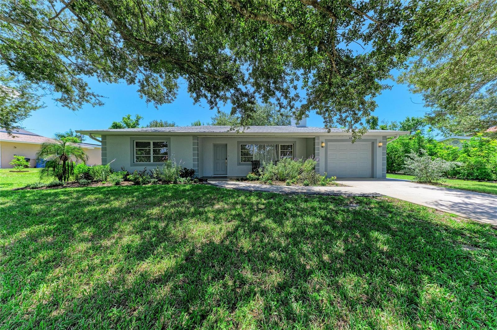 Photo of 413 BAYCREST DRIVE VENICE FL 34285