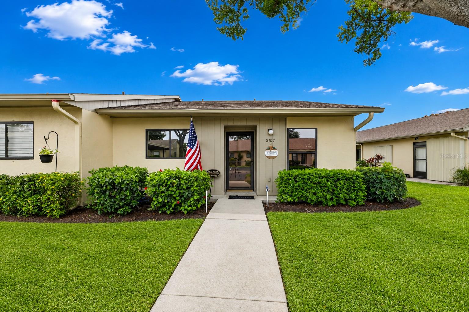 Photo of 2707 60TH AVENUE TERRACE BRADENTON FL 34207