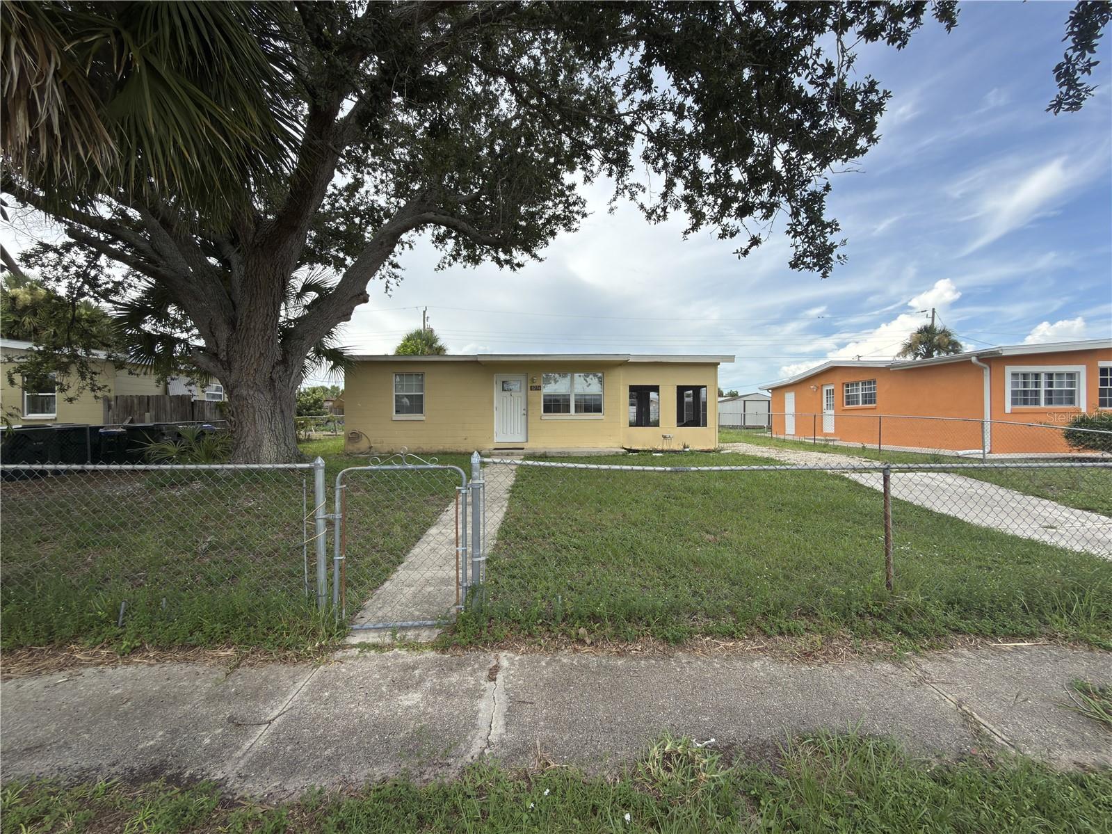 Photo of 8274 BUMFORD AVENUE NORTH PORT FL 34287