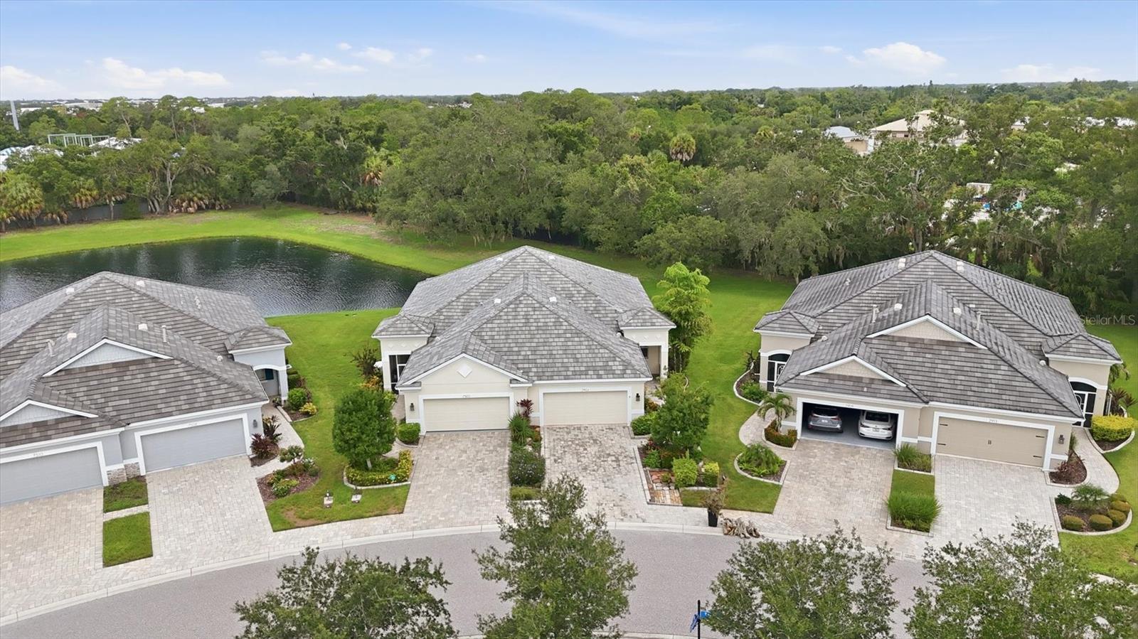 Photo of 2905 TRUSTEE AVENUE SARASOTA FL 34243
