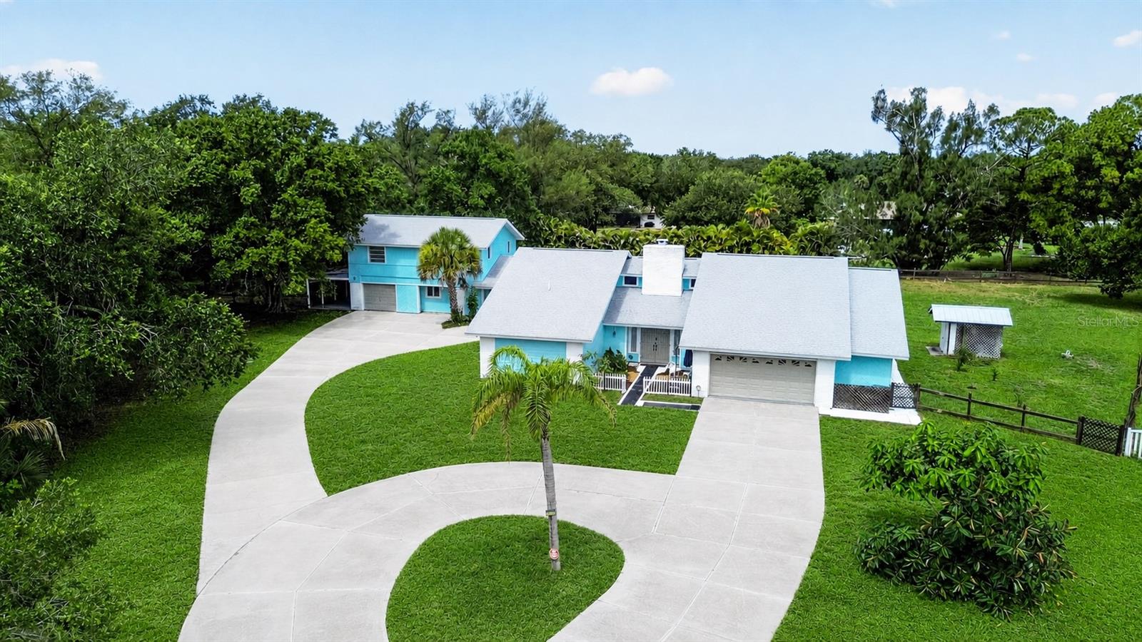 Photo of 1305 GREENFIELD CIRCLE VENICE FL 34292