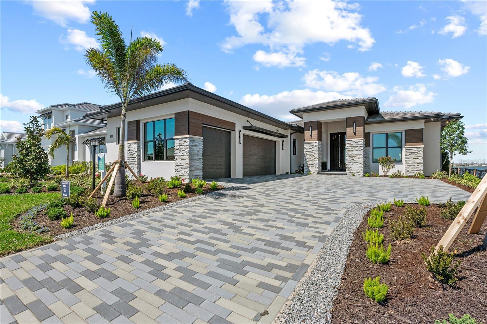 Photo of 800 BLUE SHELL LOOP SARASOTA FL 34240