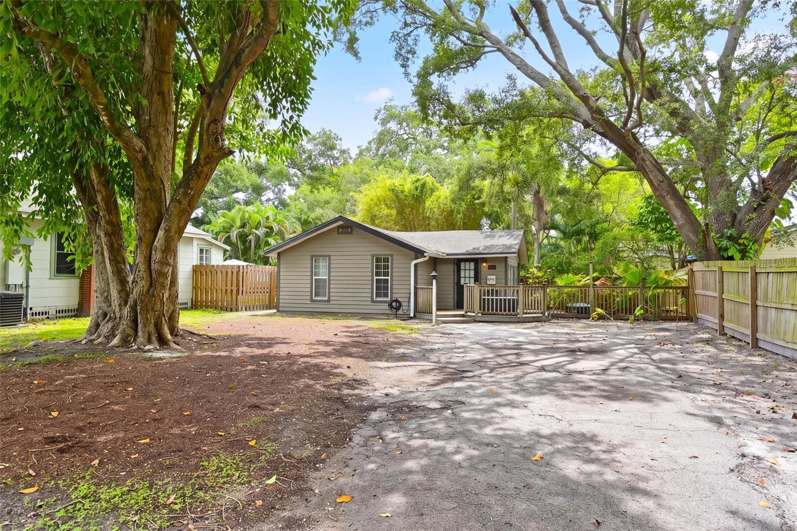 Photo of 2212 11TH AVENUE BRADENTON FL 34205