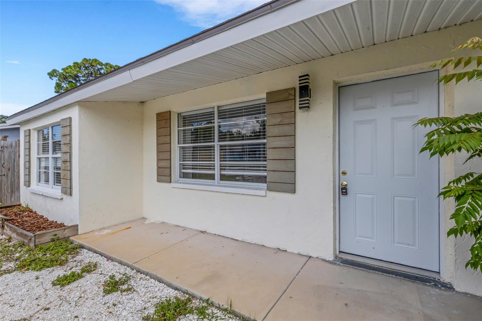 Photo of 2522 STRATFORD DRIVE SARASOTA FL 34232