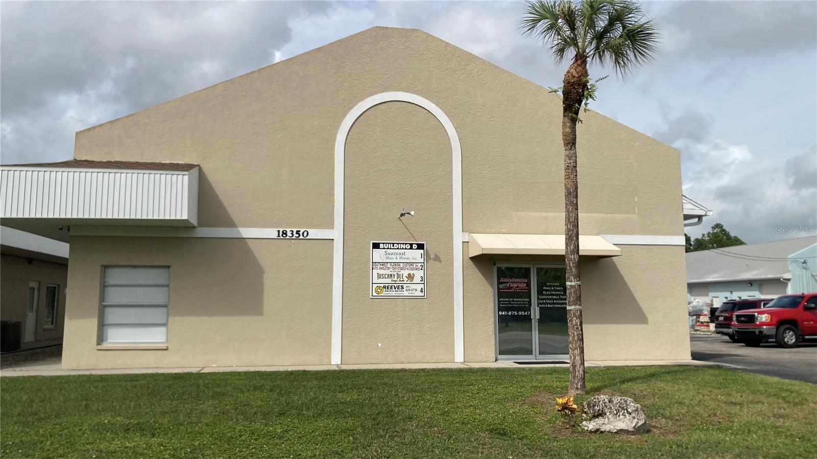Photo of 18350 PAULSON DRIVE #D-2 PORT CHARLOTTE FL 33954