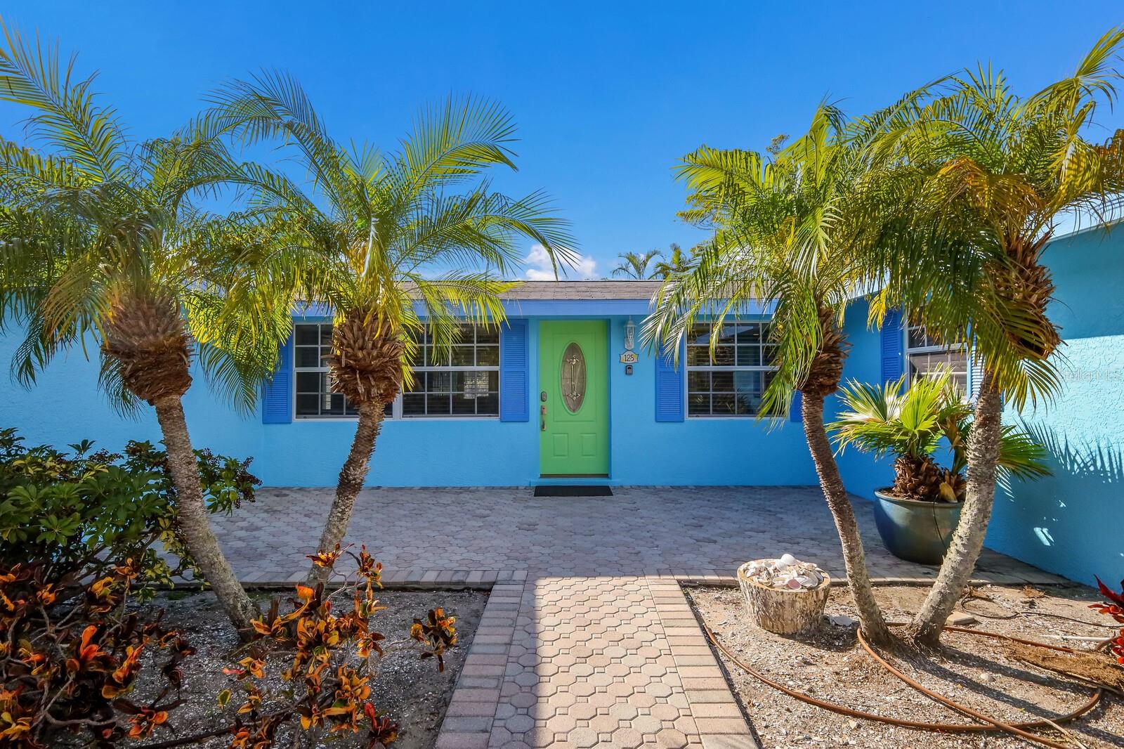 Photo of 125 CRESCENT DRIVE ANNA MARIA FL 34216
