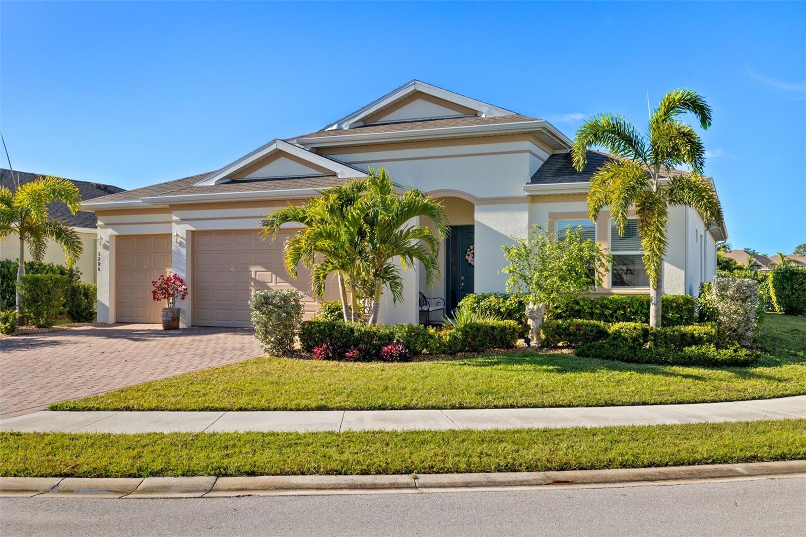 Photo of 3286 BARAVALDO CIRCLE CAPE CORAL FL 33909