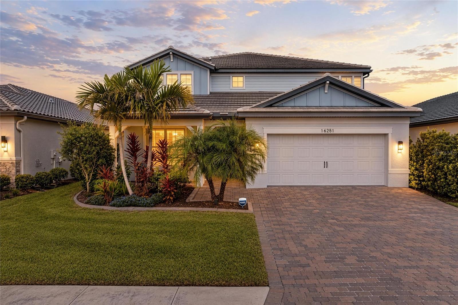 Photo of 16251 HIDDEN OAK LOOP BRADENTON FL 34211