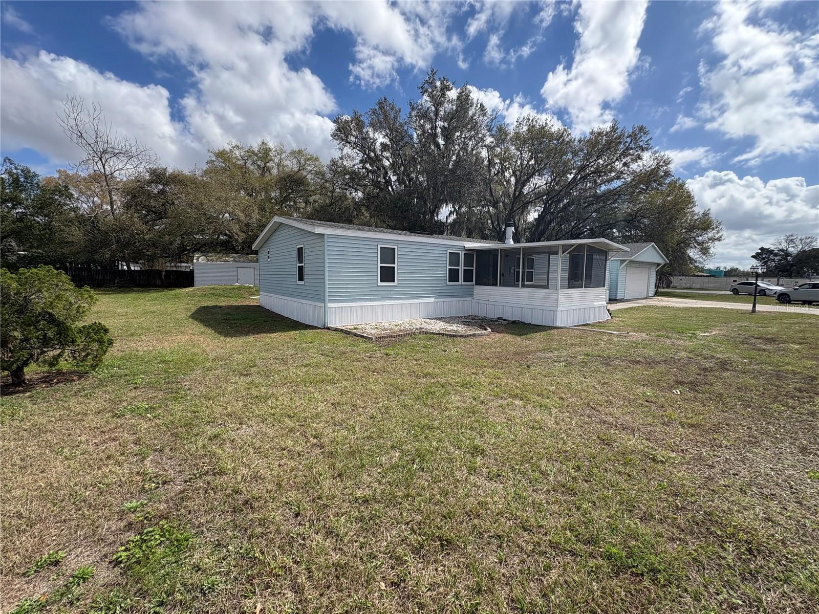 Photo of 4831 ROLLINGLEN LOOP LAKELAND FL 33810