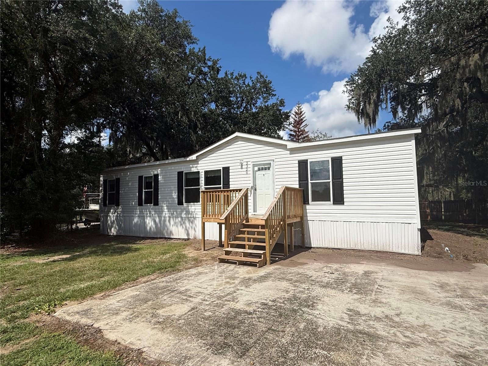 Photo of 3320 ROYAL OAK DRIVE MULBERRY FL 33860
