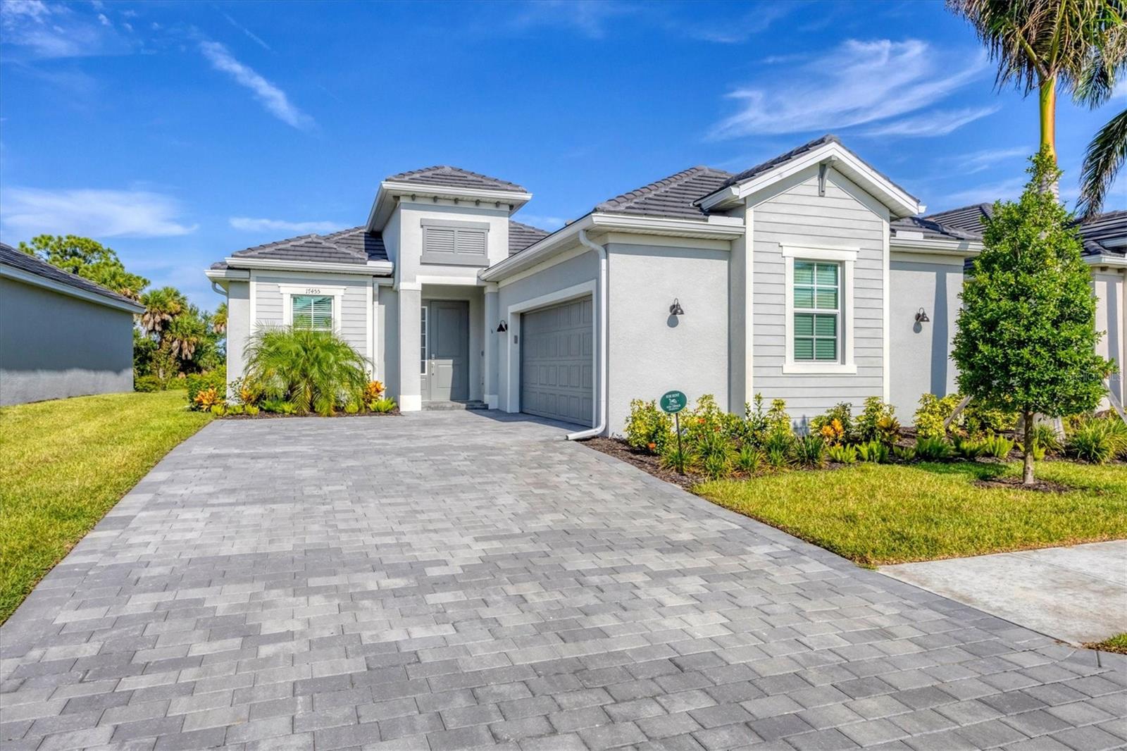 Photo of 17455 JADESTONE COURT VENICE FL 34293