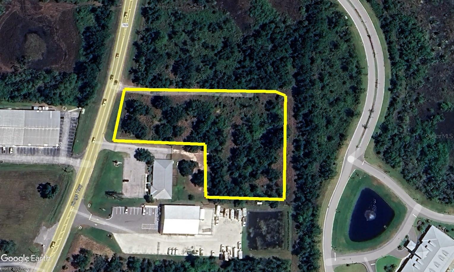 Photo of 12280 SW COUNTY ROAD 769 LAKE SUZY FL 34269