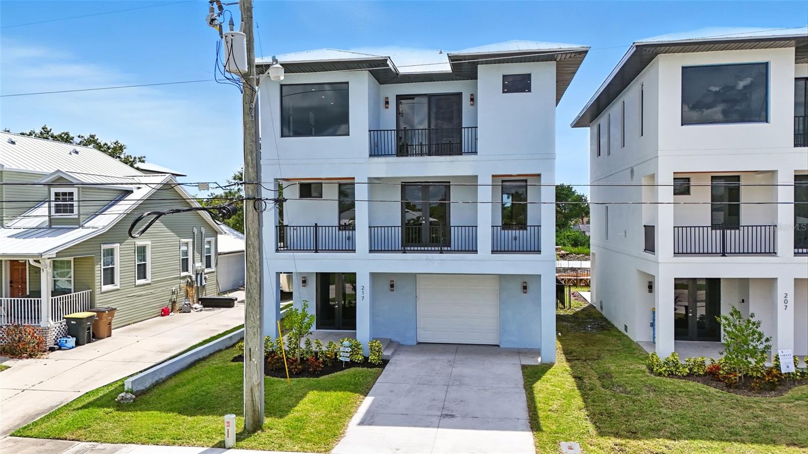 Photo of 910 W OLYMPIA AVENUE PUNTA GORDA FL 33950