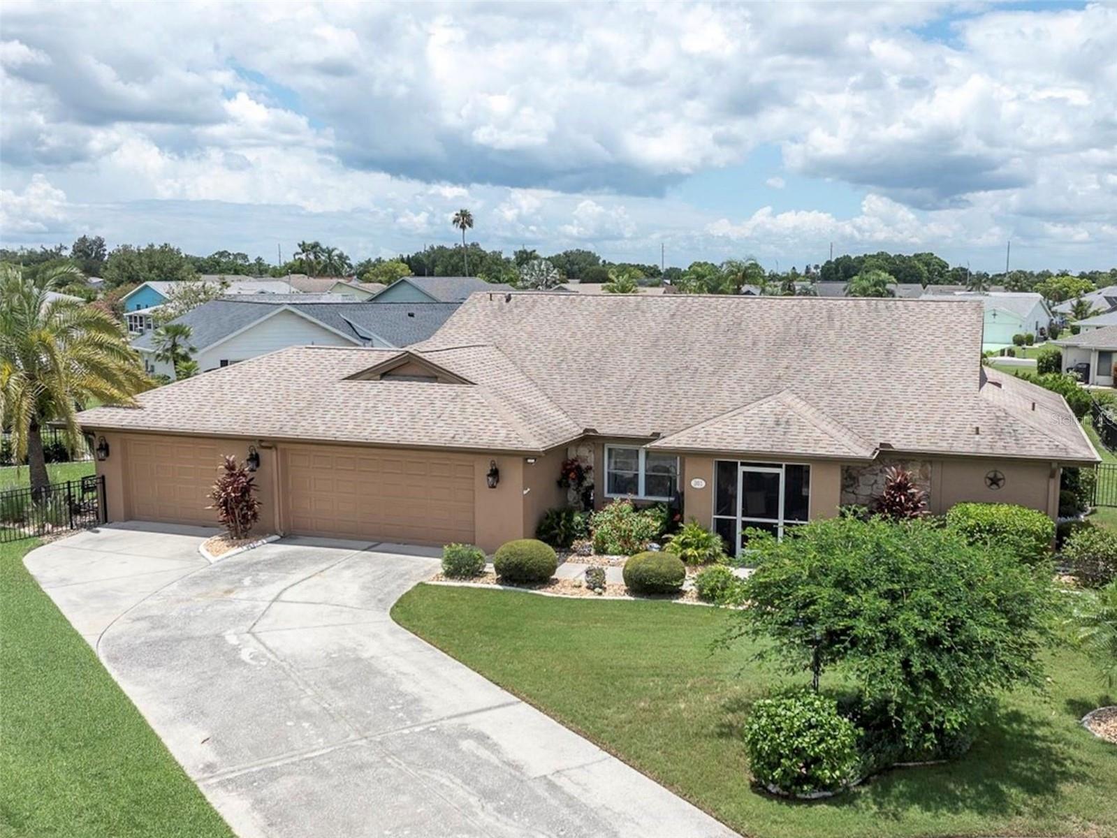 Photo of 301 THORN HILL PLACE SUN CITY CENTER FL 33573