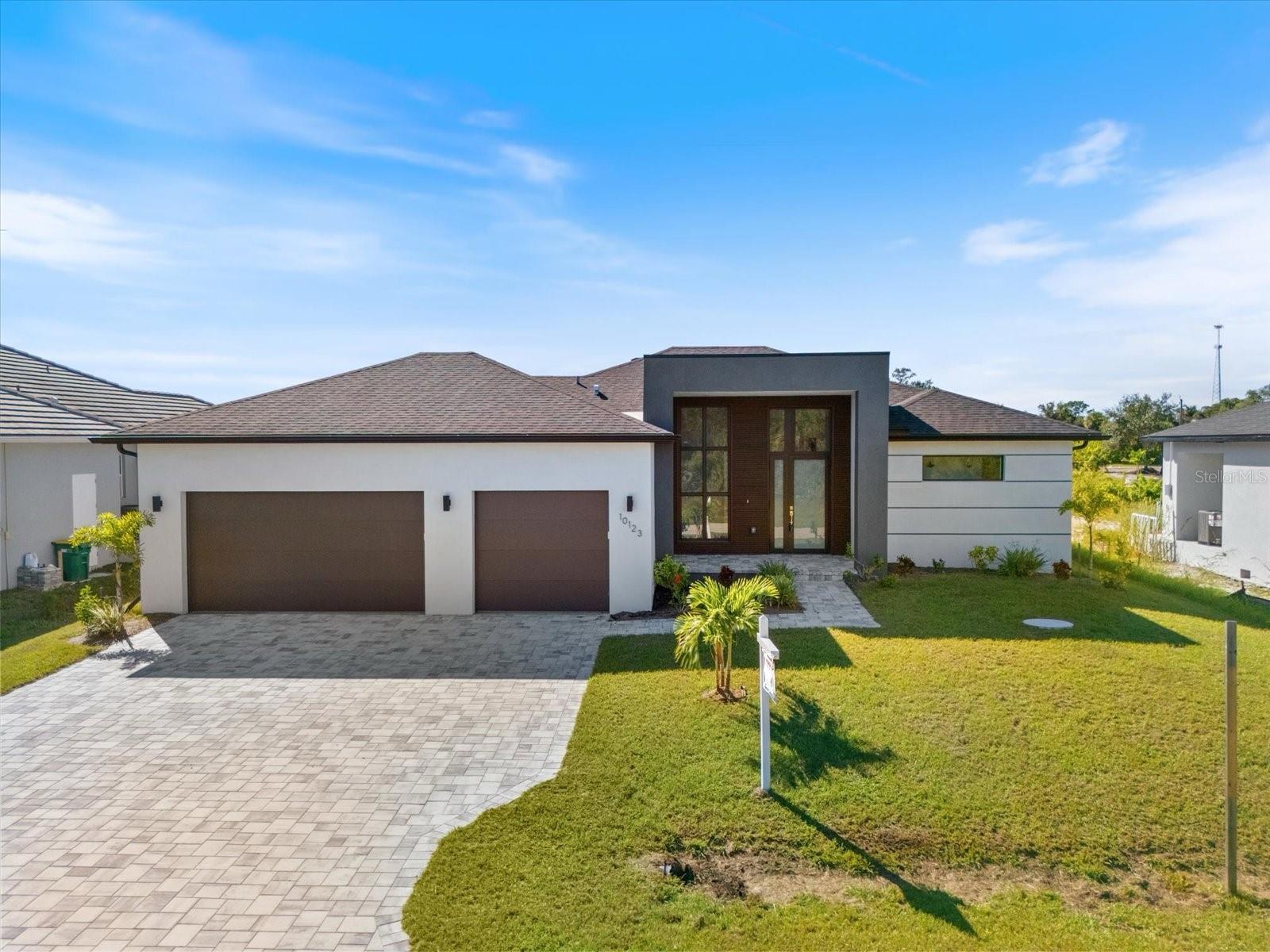 Photo of 10123 BOYLSTON STREET PORT CHARLOTTE FL 33981