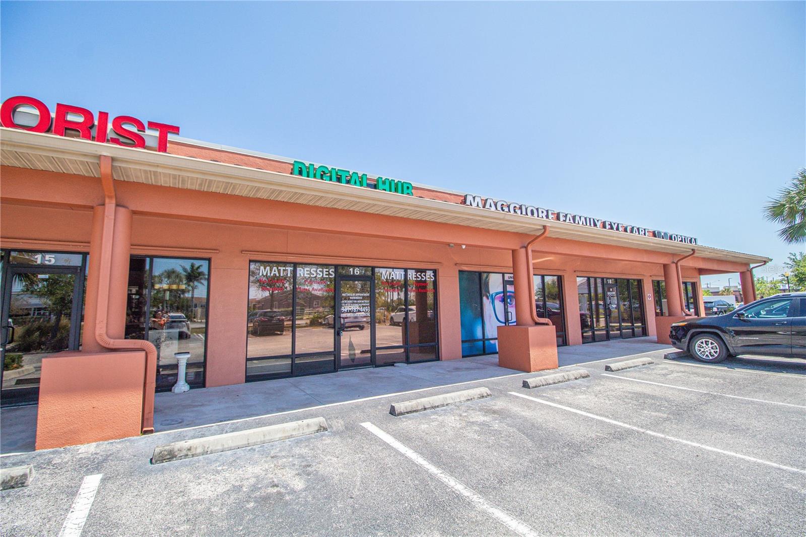 Photo of 701 J C CENTER COURT #16 PORT CHARLOTTE FL 33954