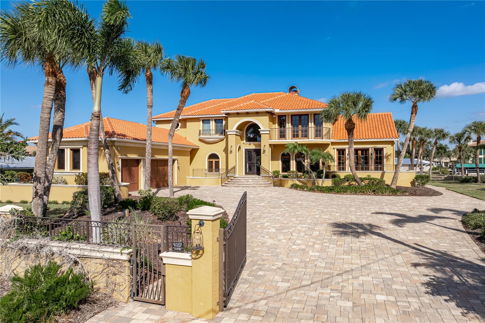 Photo of 4469 HARBOR BOULEVARD PORT CHARLOTTE FL 33952