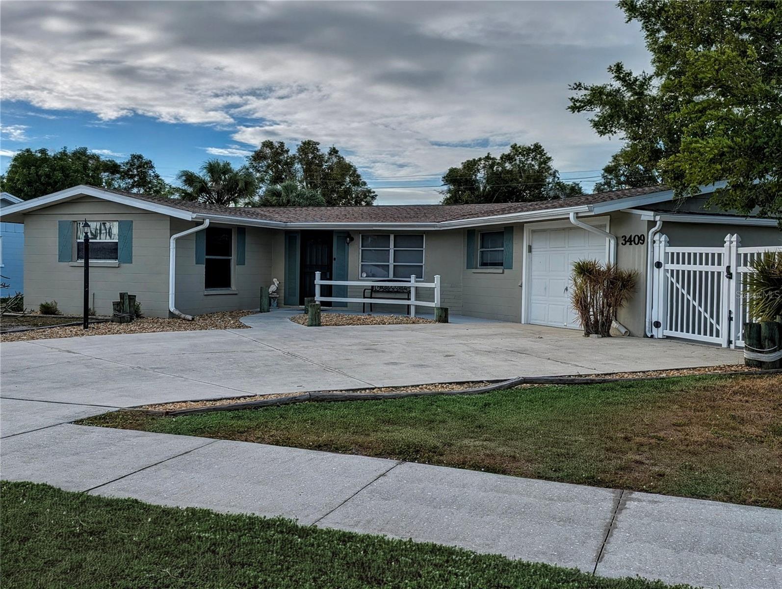 Photo of 3409 HARBOR BOULEVARD PORT CHARLOTTE FL 33952