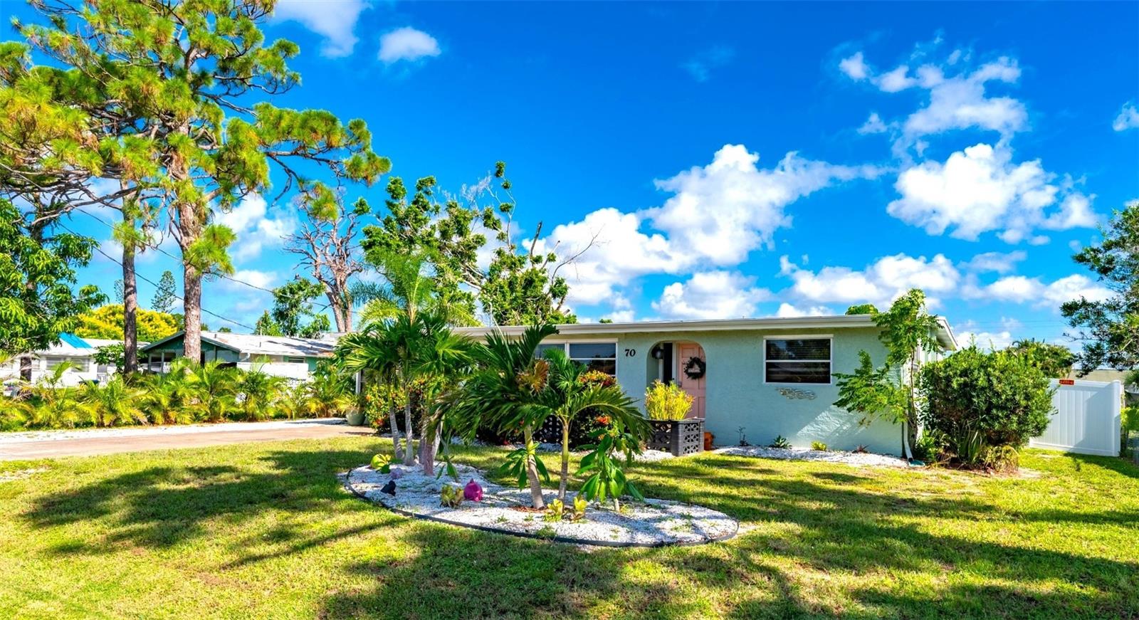 Photo of 70 VIRGINIA COURT ENGLEWOOD FL 34223