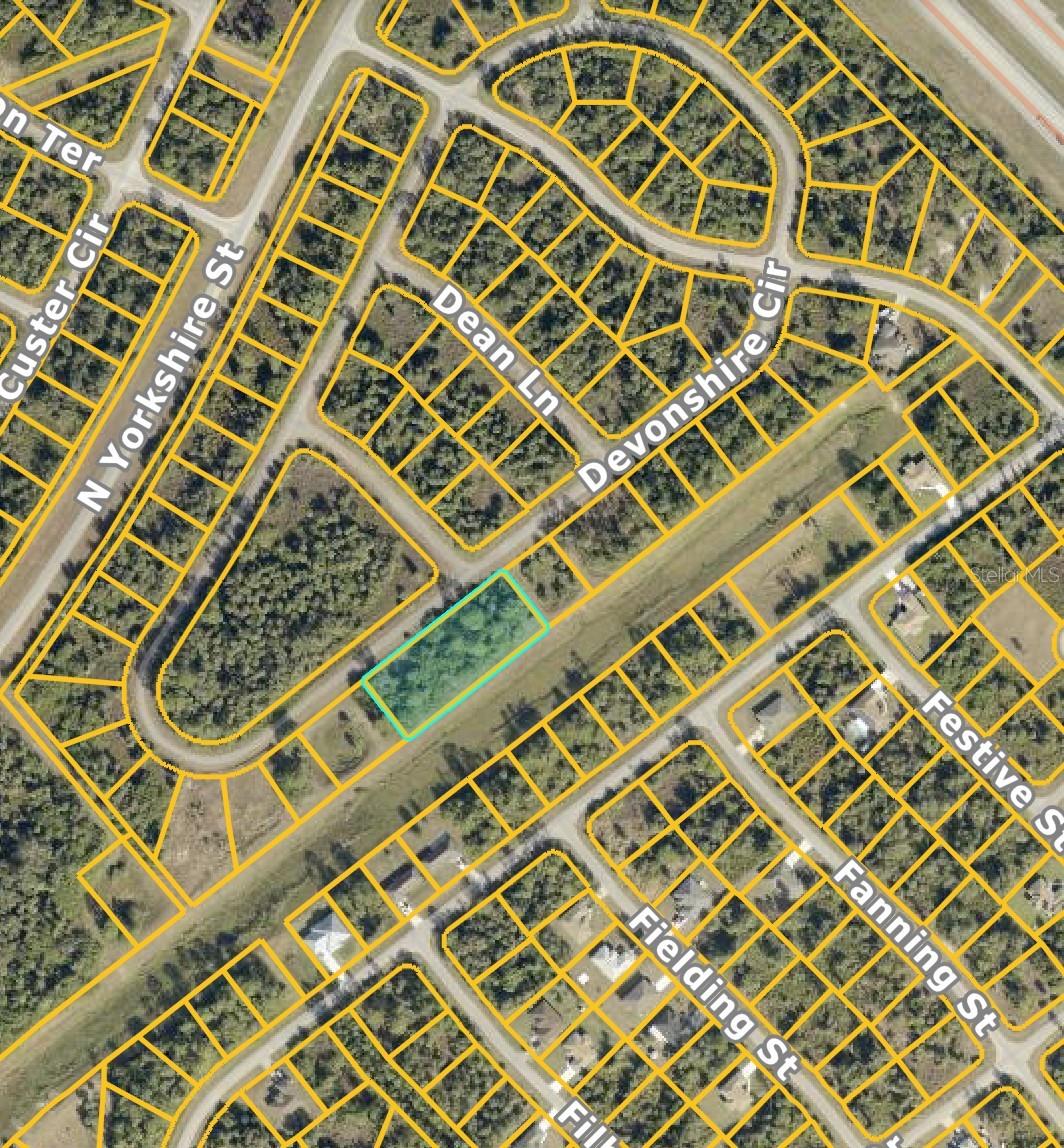 Photo of DEVONSHIRE CIRCLE NORTH PORT FL 34288