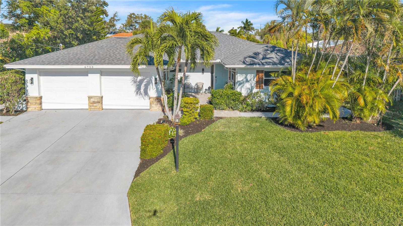 Photo of 6723 AVENUE C SARASOTA FL 34231